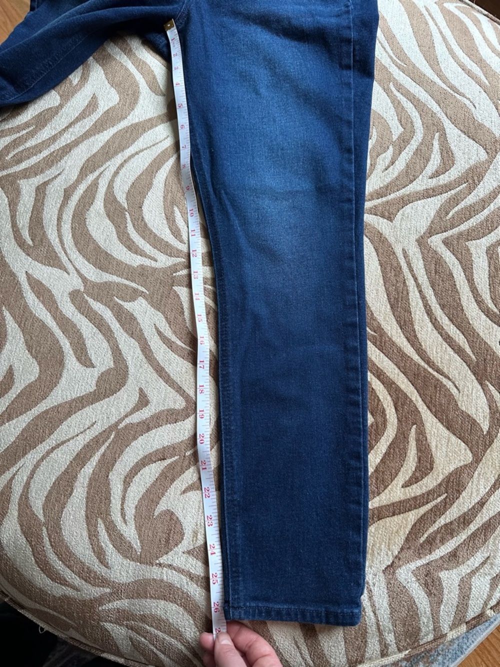 Old Navy Women’s Indigo Stretch Skinny Jeans - Picture 4 of 4